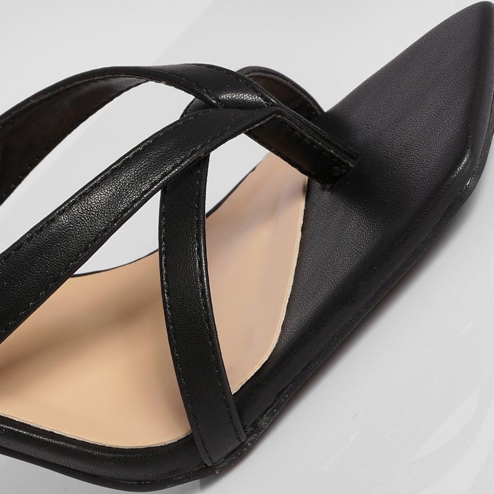 Boohoo Black Toe Post Basic Mule Heels - image 4